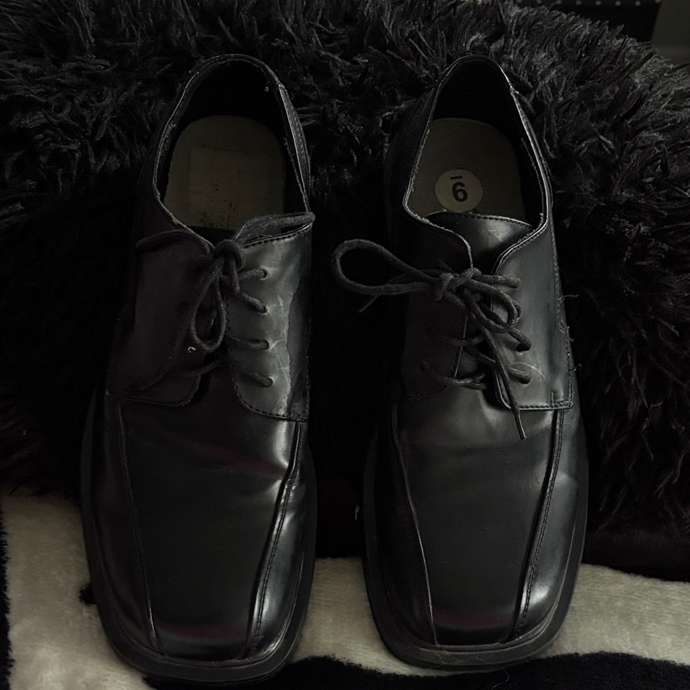 Classic Black Men's Dress Shoes